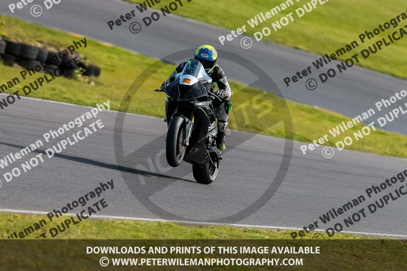 PJM Photography;anglesey no limits trackday;anglesey photographs;anglesey trackday photographs;enduro digital images;event digital images;eventdigitalimages;no limits trackdays;peter wileman photography;racing digital images;trac mon;trackday digital images;trackday photos;ty croes